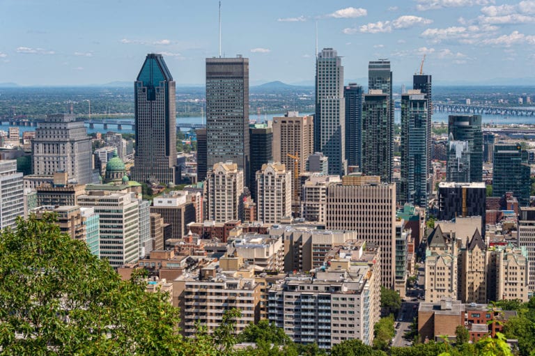 How do you rent a building in Montreal? 